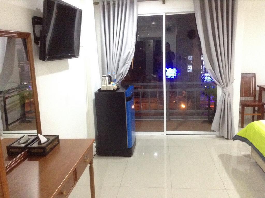 The Bread Basket Hotel Kamala Beach Exterior foto